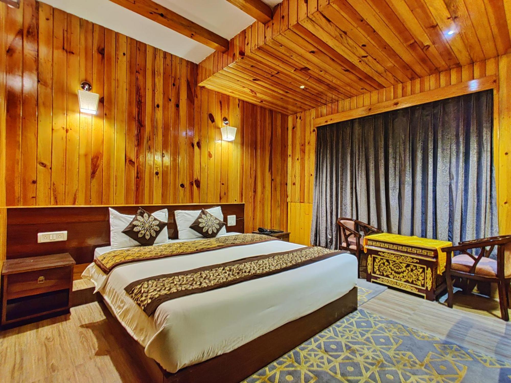 Hotel Vajra تاوانج المظهر الخارجي الصورة